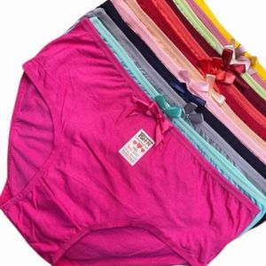 فروش اینترنتی شورت زنانه نخ پنبه نهال طرح پاپیونی ساده برند نهال پک 6 عددی