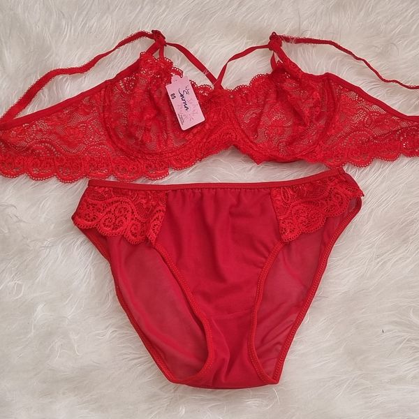 ست شورت و سوتین زنانه فنردار گیپوری کد 0432