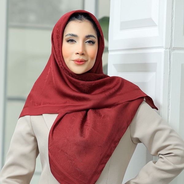 روسری زنانه ابریشم ترک کد 1047