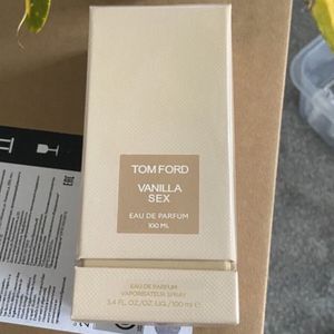 قیمت ارزان تستر اروپایی عطر ادکلن تام فورد وانیلا سکس ( کد دار )