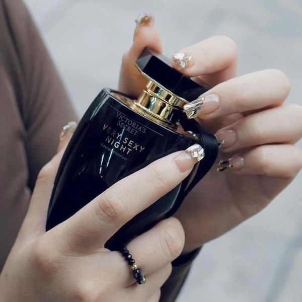تستر اروپایی عطر ادکلن ویکتوریا سکرت وری سکسی نایت ادو پرفیوم