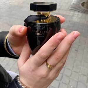 خرید اینترنتی تستر اروپایی عطر ادکلن ویکتوریا سکرت وری سکسی نایت ادو پرفیوم