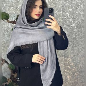 فروش اینترنتی روسری ابریشم ژاکارد در طرحبندی