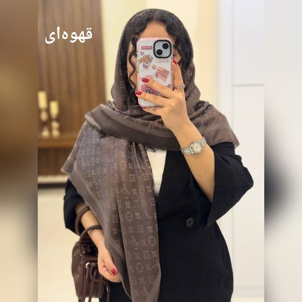 روسری ابریشم ژاکارد در طرحبندی