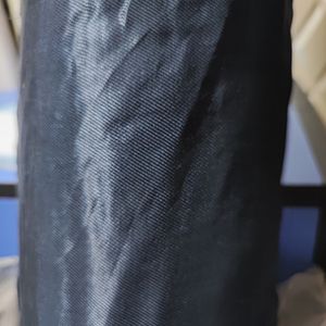 پارچه ساتن سرمه‌ای