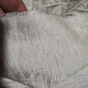 خرید انلاین پارچه کرپ پلیسه سوپر شیمر سفید