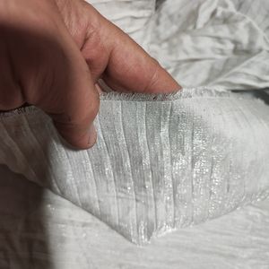 قیمت ارزان پارچه کرپ پلیسه سوپر شیمر سفید