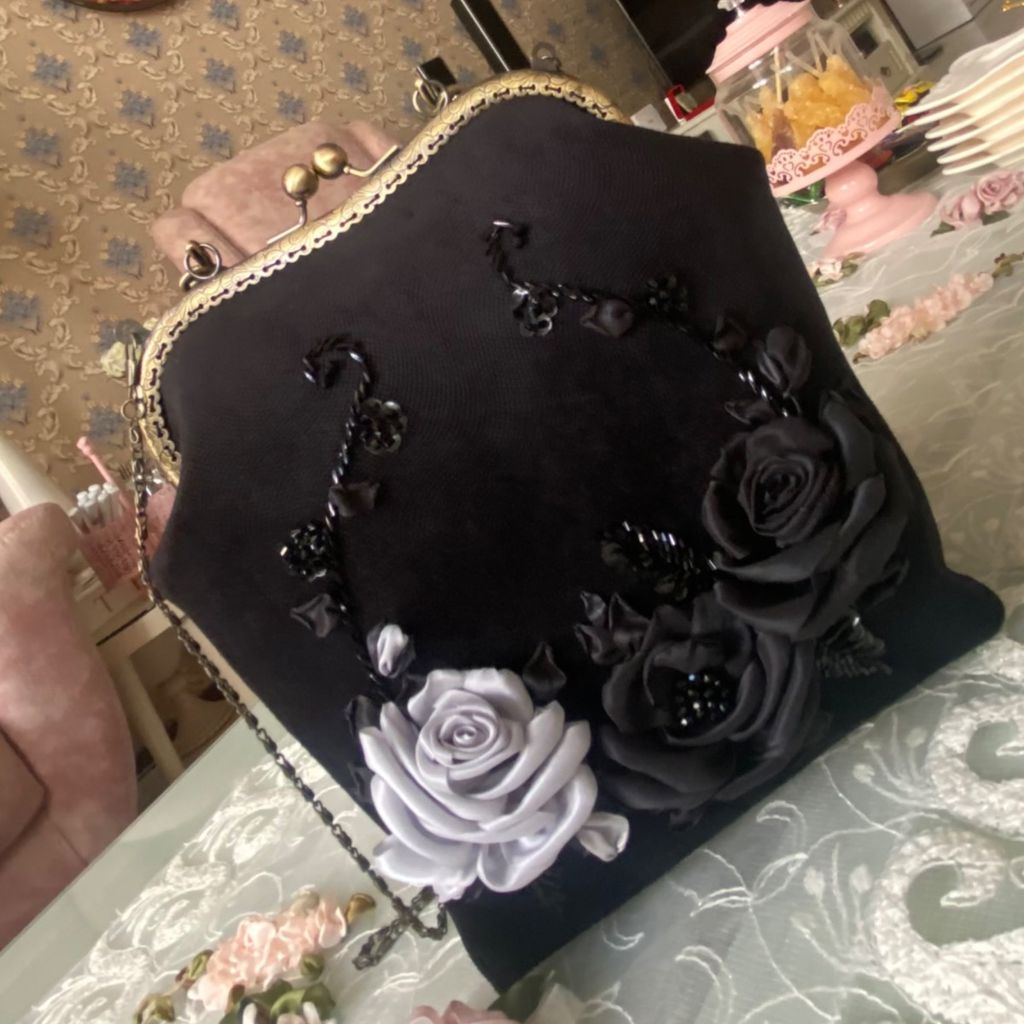 قیمت کیف مجلسی مدل ماه نقره فام