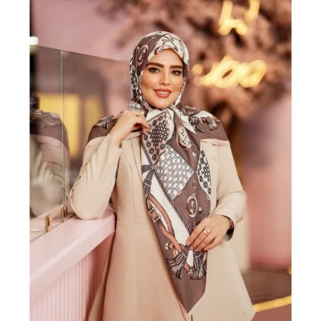 فروش اینترنتی روسری زنانه ابریشم توییل کجراه قواره 140 مدل کهربا کد 02