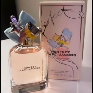 مشخصات تستر اروپایی عطر ادکلن مارک جیکوبز پرفکت الکسیر | Marc Jacobs Perfect Elix