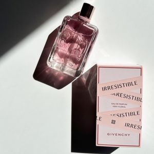 فروش اینترنتی تستر اروپایی عطر ادکلن جیوانچی ایرسیستیبل جیوانچی | Givenchy Irresistible