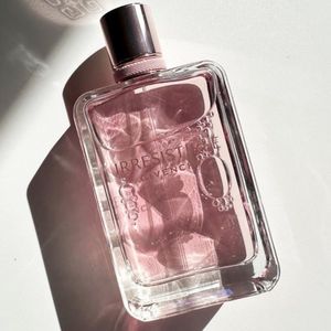 مشخصات تستر اروپایی عطر ادکلن جیوانچی ایرسیستیبل جیوانچی | Givenchy Irresistible