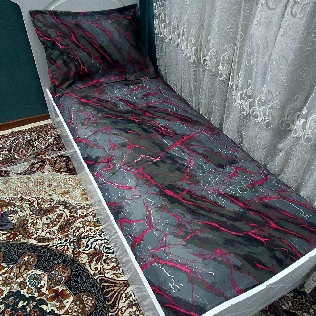 قیمت ارزان روتختی یک نفره  صورتی با روبالش زیپ دار  ماربل