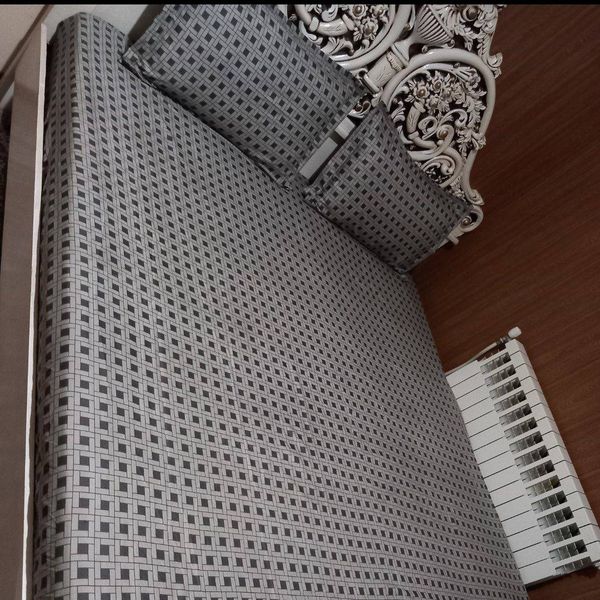 روتختی دونفره دور کشدار طوسی مربع ریز