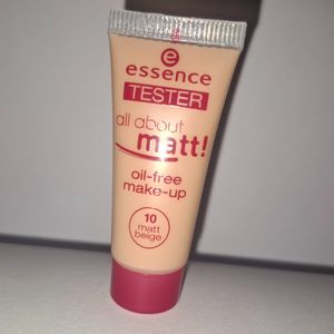 قیمت ارزان کرم پودر essence شماره 10