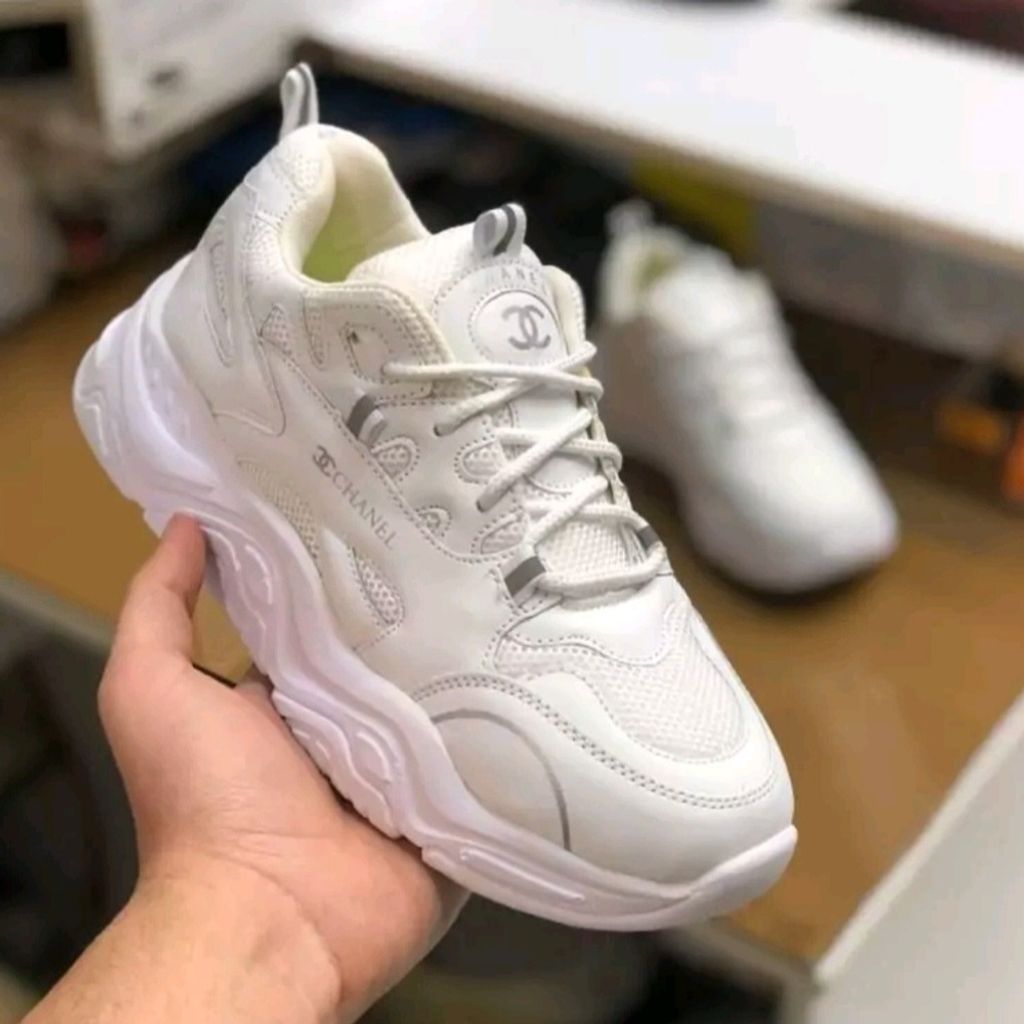 مشخصات کفش لژدار زنانه مدل چنل بارب رنگ سفید