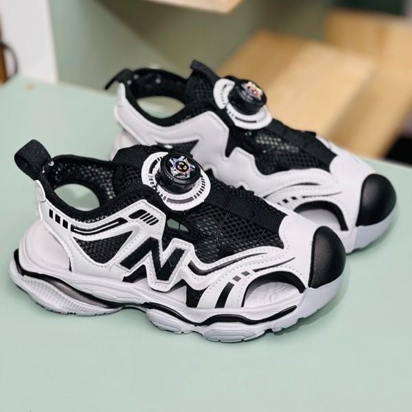 صندل بچگانه طرح نیوبالانس برند A+B کد 4010601