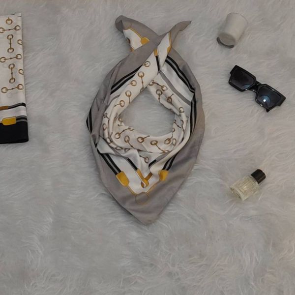 مینی اسکارف دور دوخت توییل