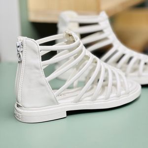 خرید اینترنتی قیمت صندل دخترانه طرح گلادیاتور بند ریز برند Kshoes کد 4010701