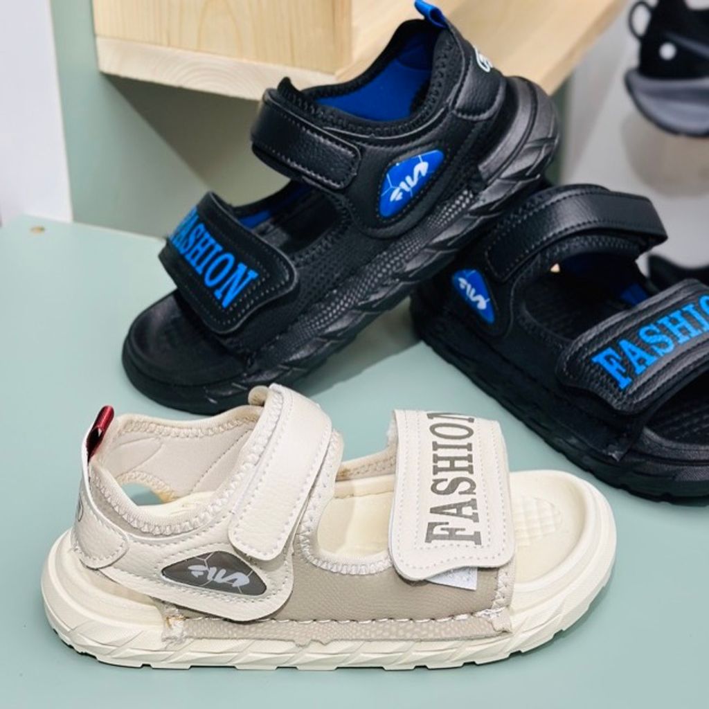 خرید اینترنتی قیمت صندل بچگانه طرح Fila برند Winstar کد 4011001