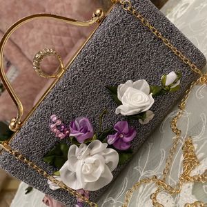 خرید انلاین کلاچ مجلسی مدل نقره