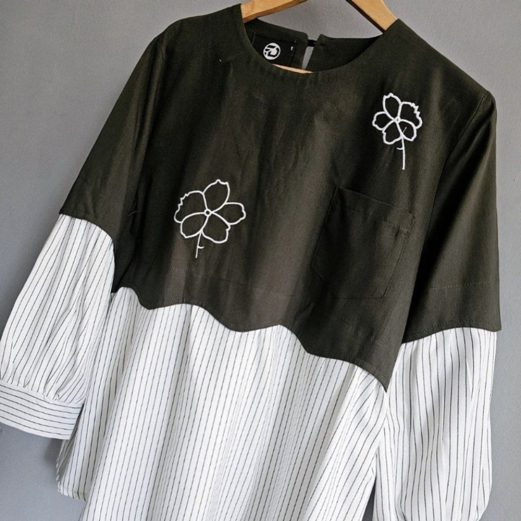 فروش اینترنتی شومیز مانتویی مزونی گلدوزی تا سایز 52