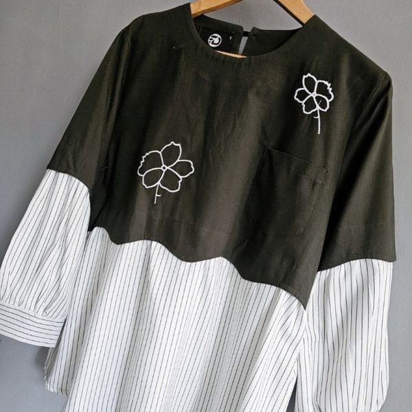 شومیز مانتویی مزونی گلدوزی تا سایز 52