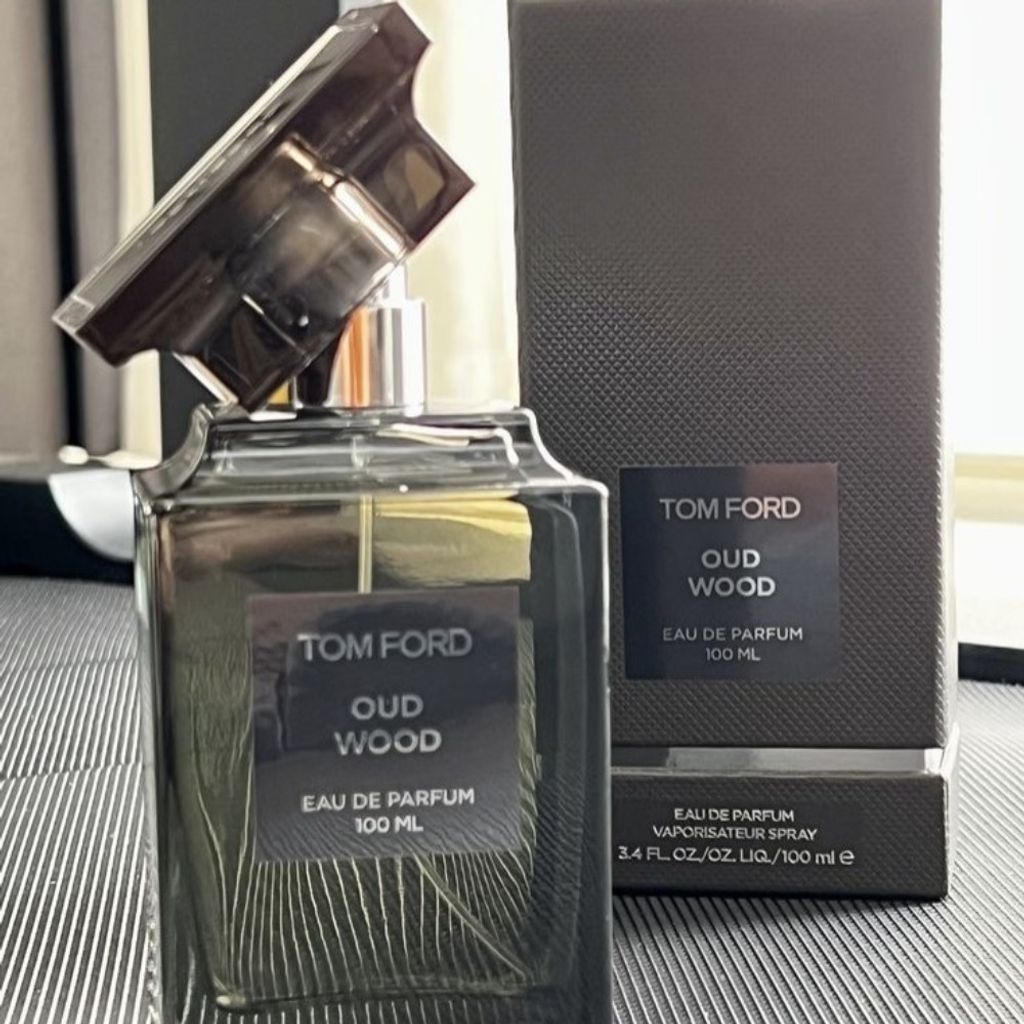 مشخصات تستر اروپایی عطر ادکلن تام فورد عود وود کددار | Tom Ford Oud Wood 100ml