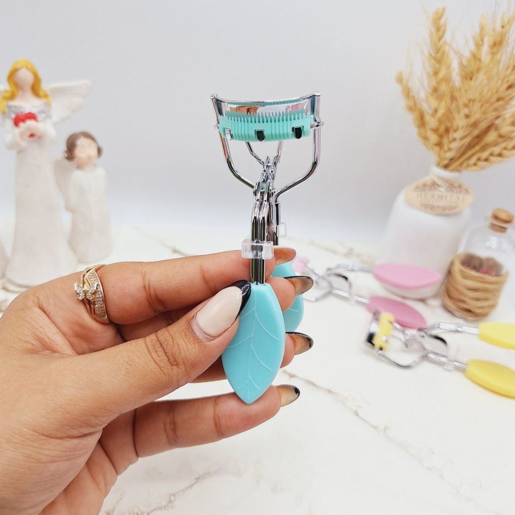 قیمت ارزان فرمژه پرطرفدار طرح برگ