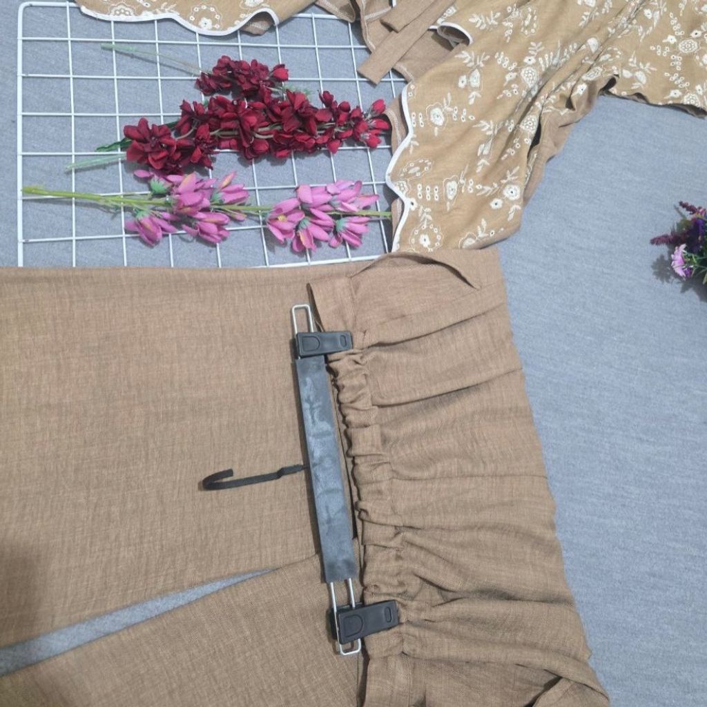 فروش اینترنتی ست پانچ و شلوار زنانه طرح بهار