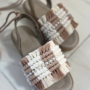 مشخصات کفش لژدار مکرومه