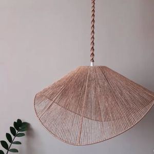 خرید آنلاین لوستر دکوراتیو بافته شده با رافیا