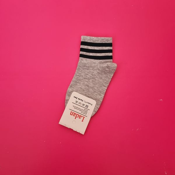 جوراب زنانه نیم ساق کبریتی طرح سه خط