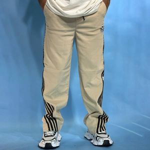 خرید انلاین شلوار مردانه مدل Strip ( در 2 رنگ بندی )