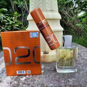 خرید انلاین عطر  خاص بینظیر زنانه اسنتریک مولکول 02 فراگرنس ورد با اسپری رایگان