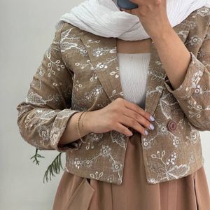 مشخصات کت دامن مانیا