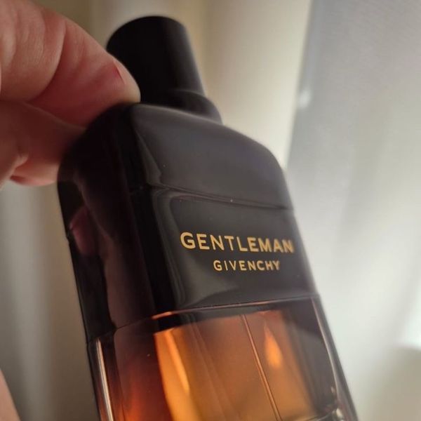 تستر اروپایی عطر ادکلن جیوانچی جنتلمن ریزرو پرایو ادوپرفیوم | Givenchy