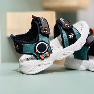 خرید اینترنتی قیمت صندل بچگانه طرح فضانورد برند A+B کد 4011403