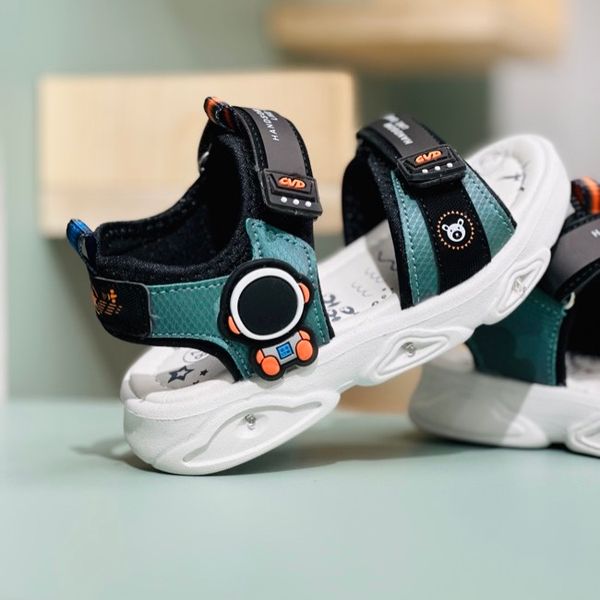 صندل بچگانه طرح فضانورد برند A+B کد 4011403