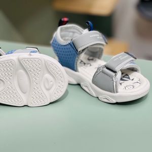 خرید اینترنتی قیمت صندل بچگانه طرح فضانورد برند A+B کد 4011403