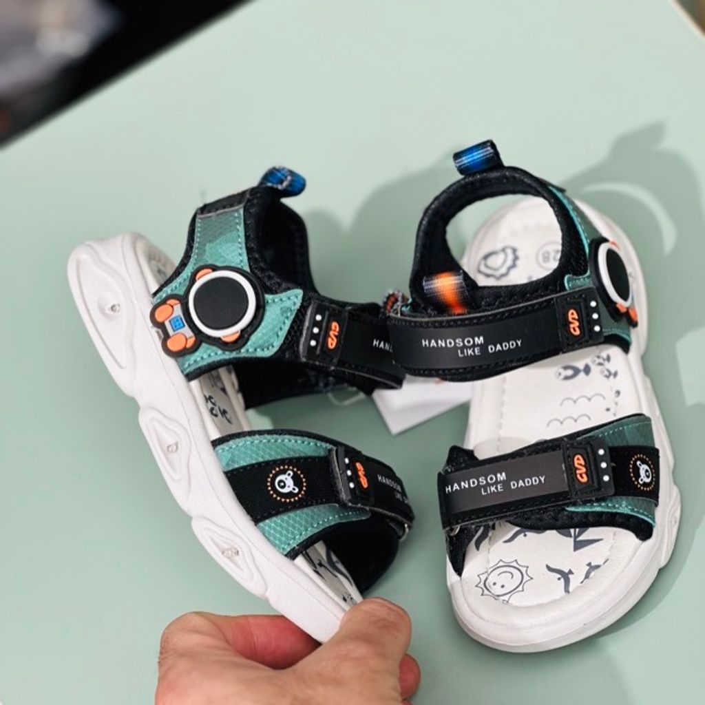 خرید اینترنتی قیمت صندل بچگانه طرح فضانورد برند A+B کد 4011403