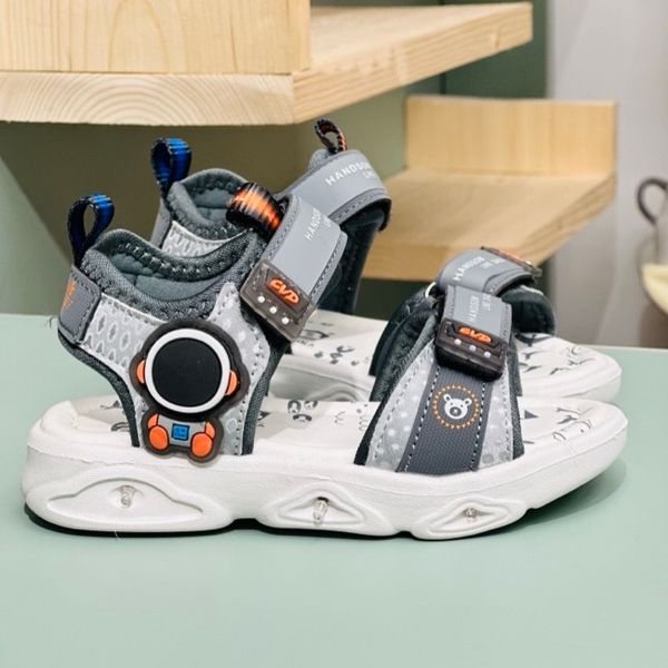 صندل بچگانه طرح فضانورد برند A+B کد 4011403