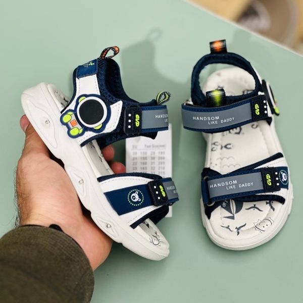 صندل بچگانه طرح فضانورد برند A+B کد 4011403