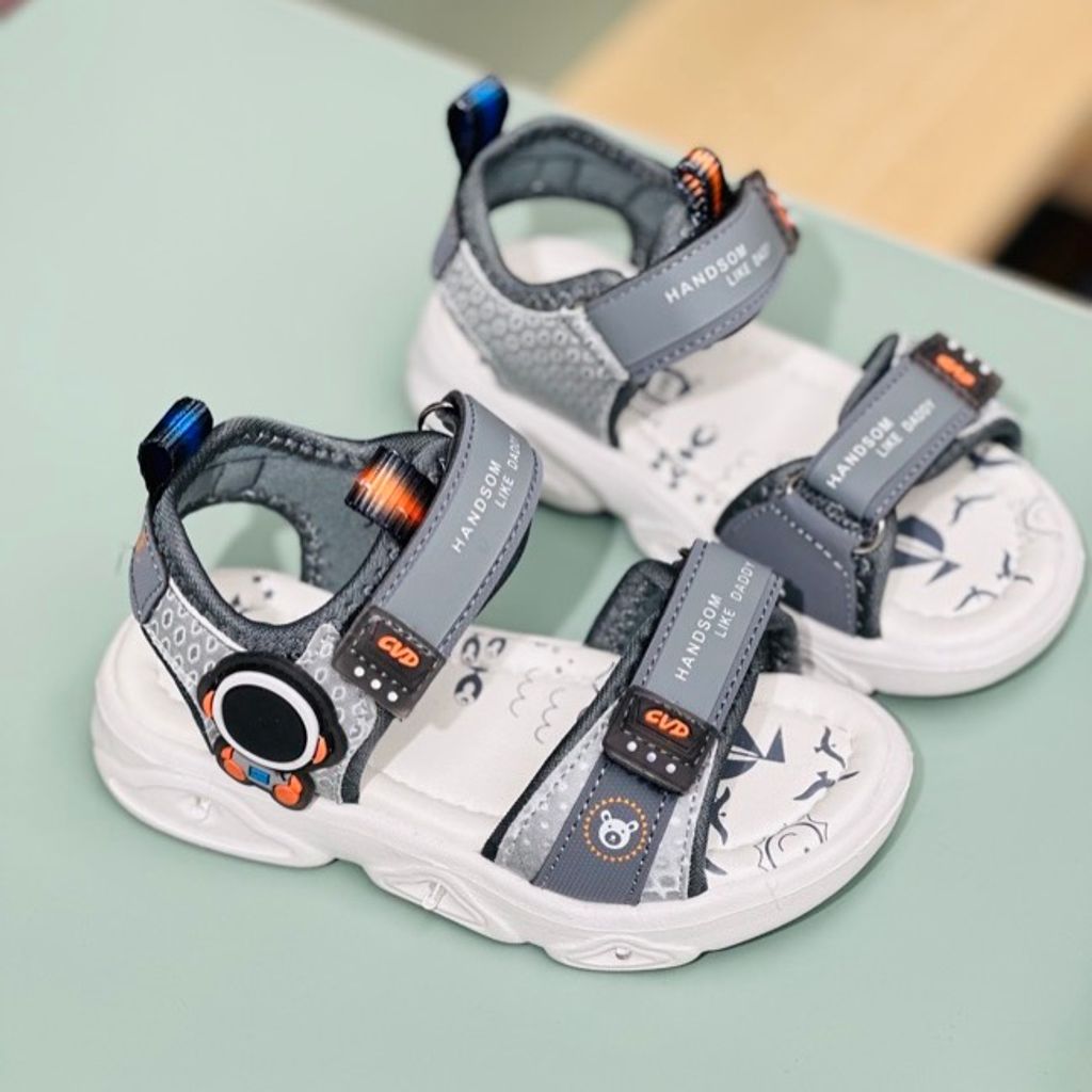 خرید اینترنتی قیمت صندل بچگانه طرح فضانورد برند A+B کد 4011403