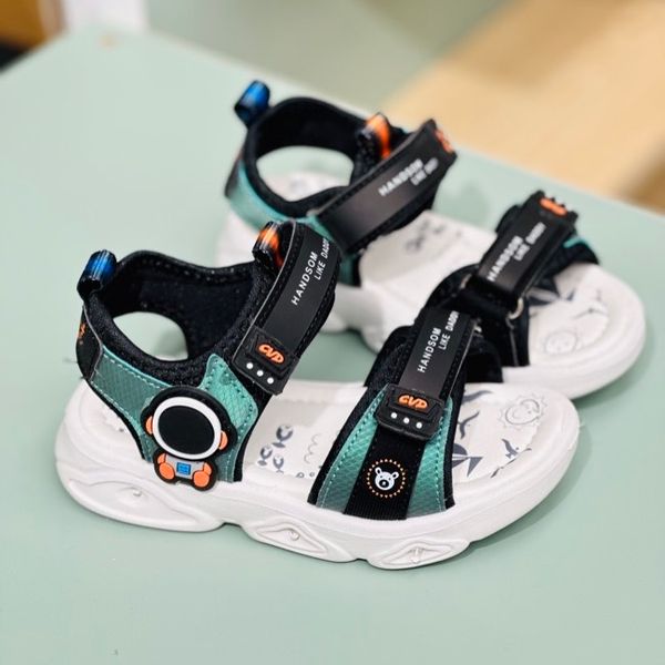 صندل بچگانه طرح فضانورد برند A+B کد 4011403