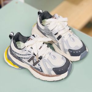 خرید اینترنتی قیمت کتونی بچگونه طرح نیوبالانس برند Kids کد 4011901