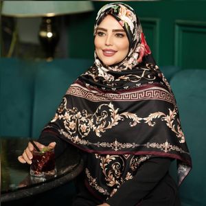 خرید انلاین روسری ابریشم توییل طرح کلاسیک گل‌دار – قواره 140 کد15