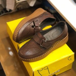 مشخصات کفش طبی چرم زنانه چسبی رنگ قهوه ای