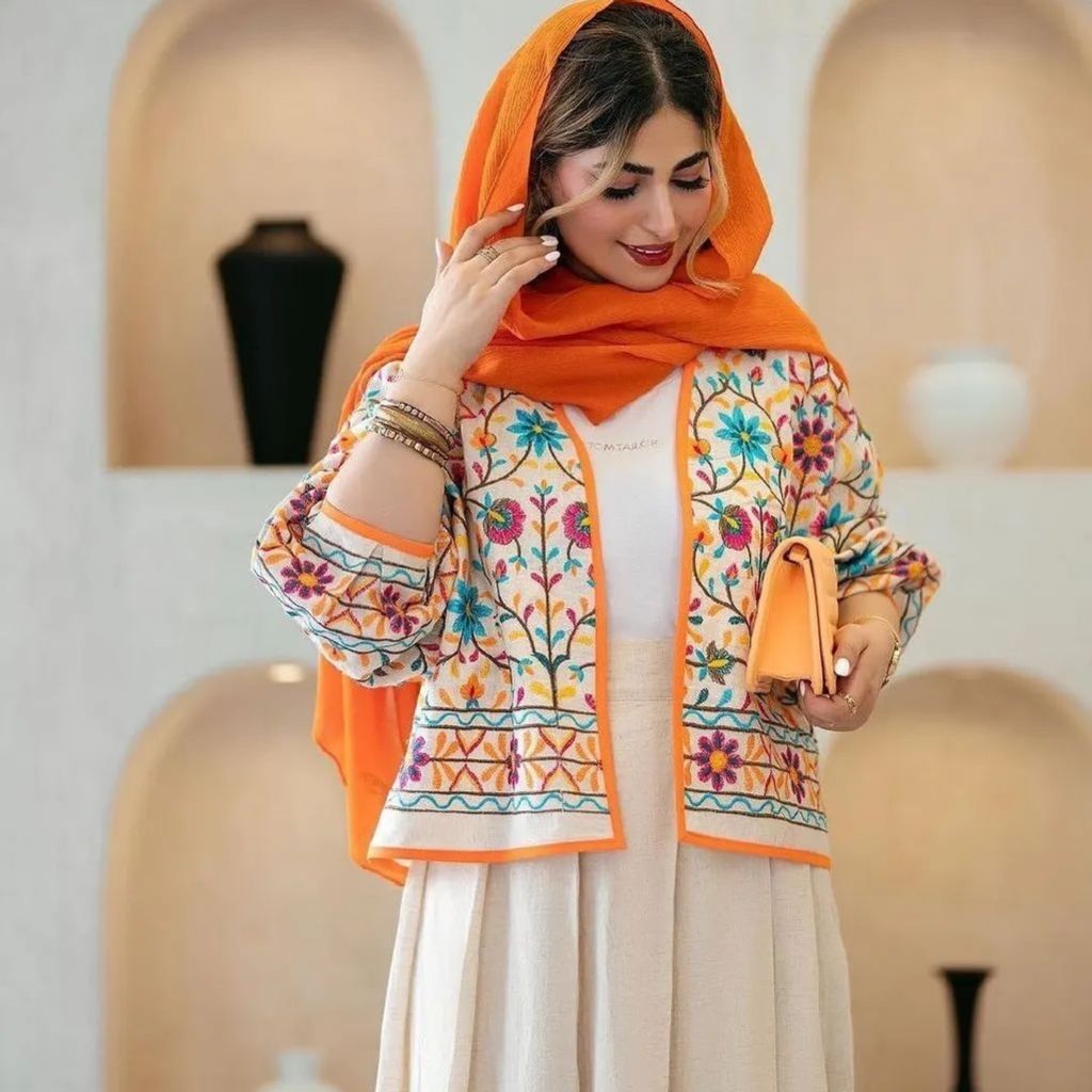 فروش اینترنتی ست کت ودامن زنانه طرح خرم
