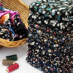 خرید اینترنتی پارچه نخی نانو درجه یک گلدار